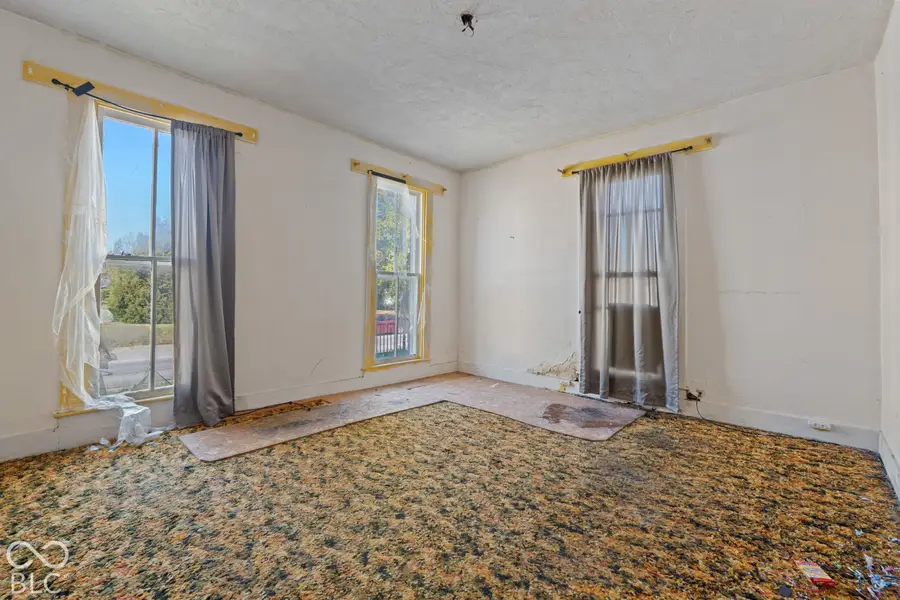 127 S Main, Summitville, IN 46070 - #3