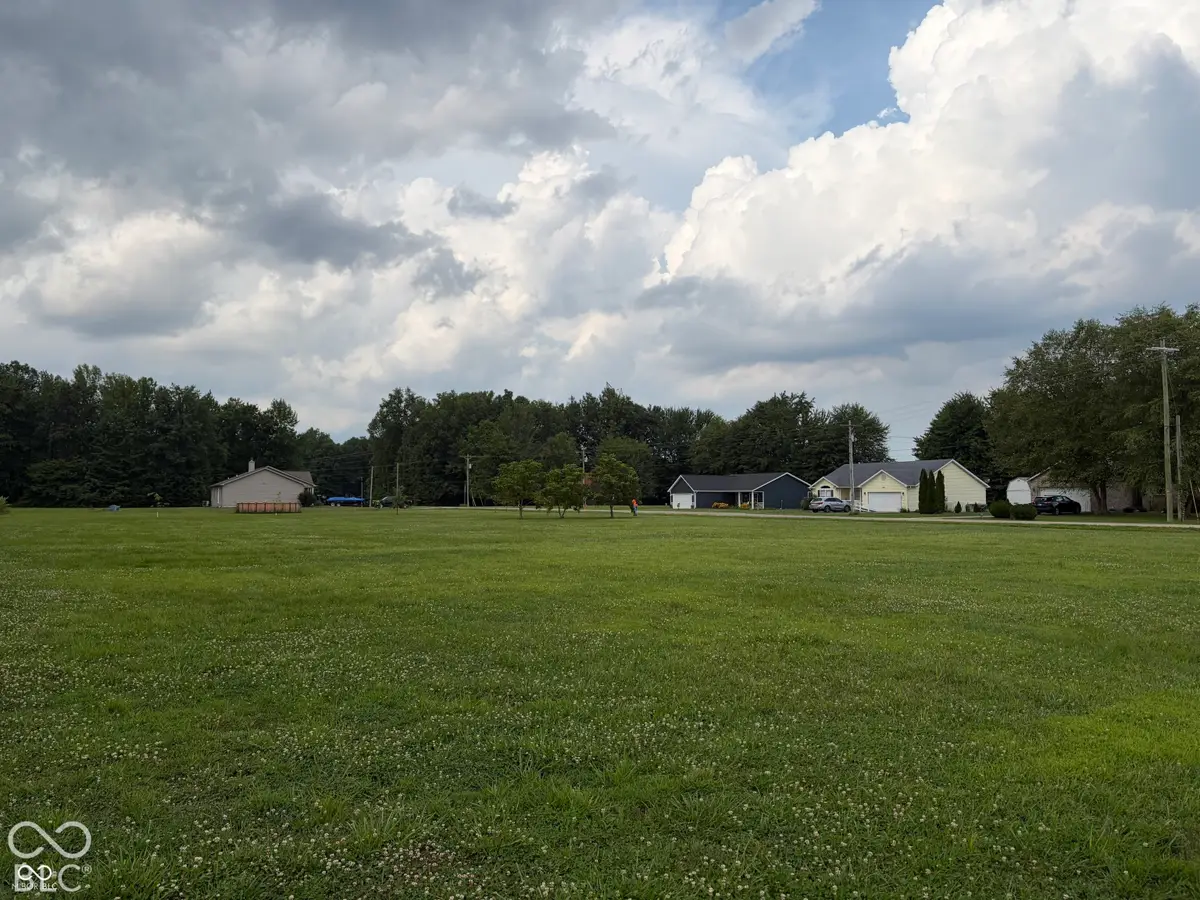 974 SE Santee Drive, Greensburg, IN 47240 - #1