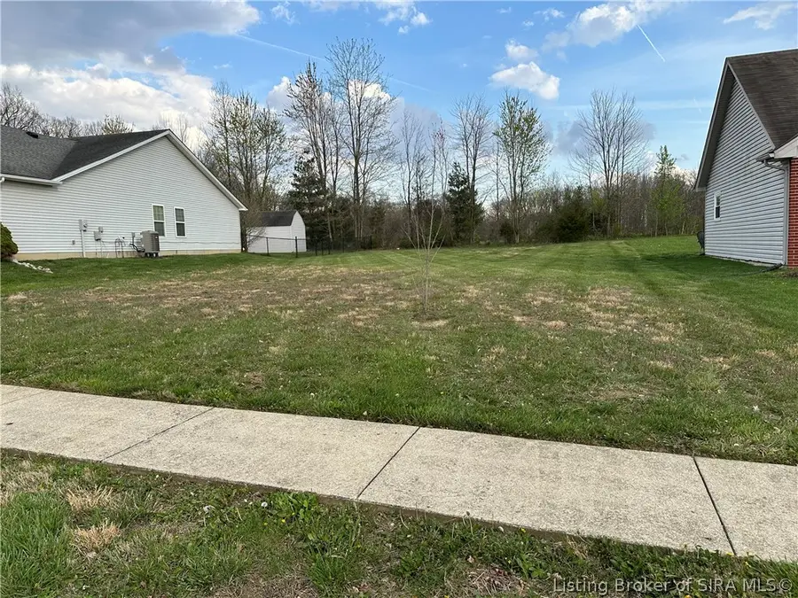 838 Twin Oaks Drive, Henryville, IN 47126 - #2