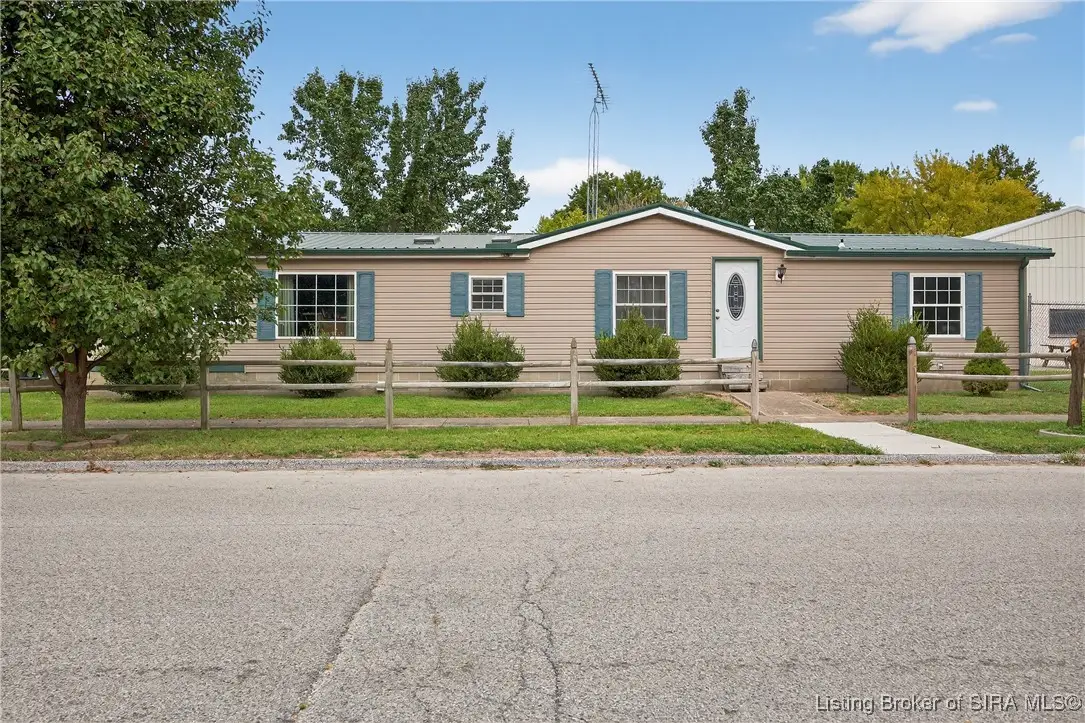 41 SE Mccammon Street, Sullivan, IN 47882 - Image #1