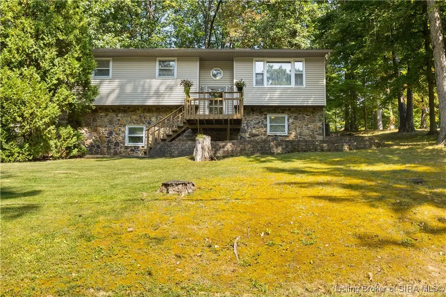 374 Briarwood Lane, Bedford, IN 47421 - Image #2