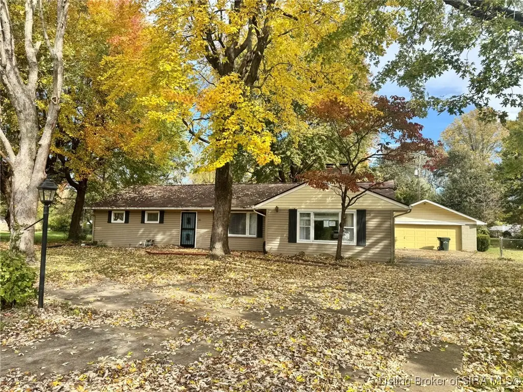 30 Mcbride Drive, Jeffersonville, IN 47130 - Image #1