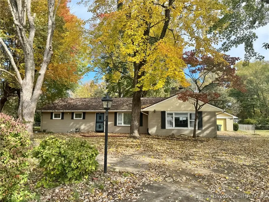 30 Mcbride Drive, Jeffersonville, IN 47130 - Image #2