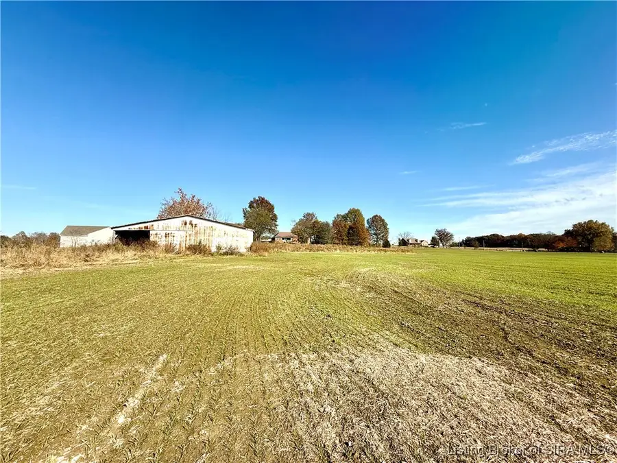 909 Howser Road, Henryville, IN 47126 - Image #2