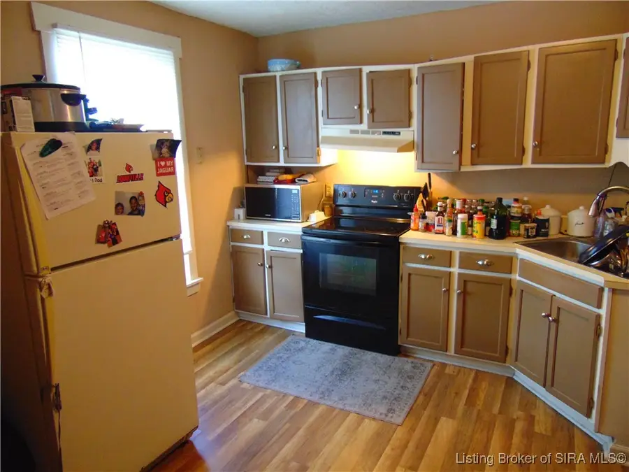 626 W Third Street, Madison, IN 47250 - Image #2