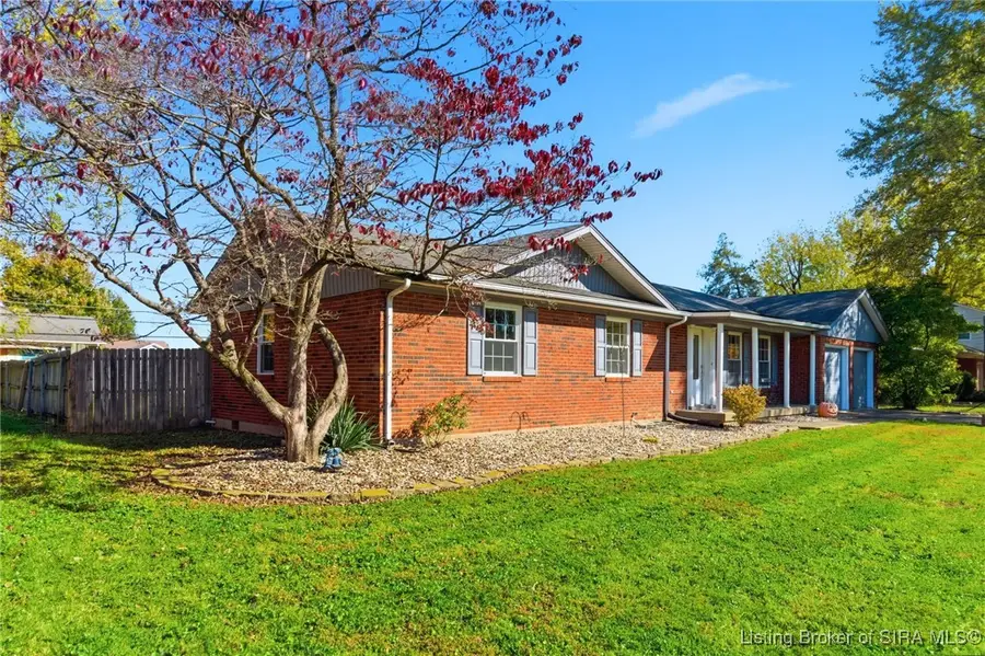 407 Hemlock Road, Jeffersonville, IN 47130 - Image #2