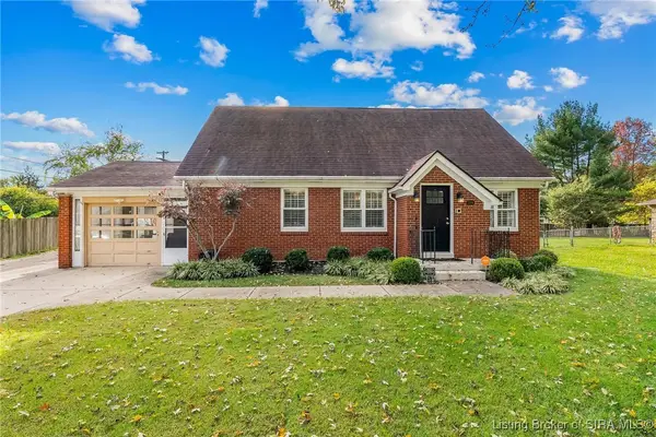 211 Forest Drive, Jeffersonville, IN 47130