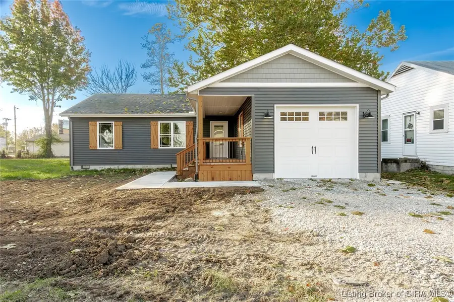 521 W Maple Street, Austin, IN 47102 - Image #3