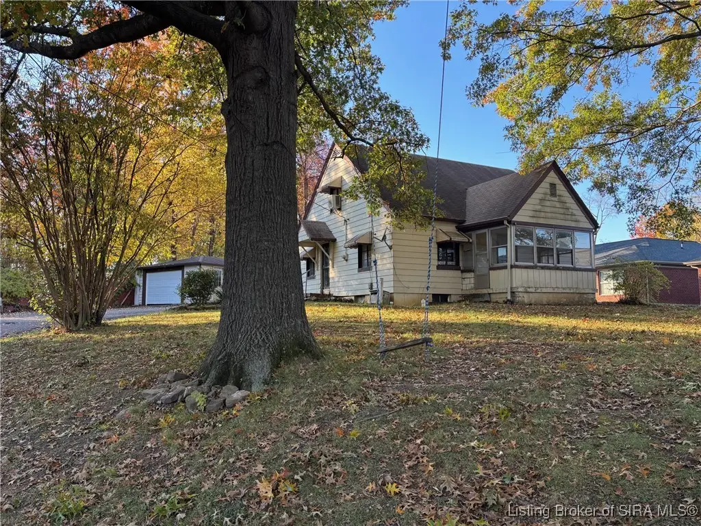 2823 1/2 Charlestown Road, New Albany, IN 47150 - Image #1