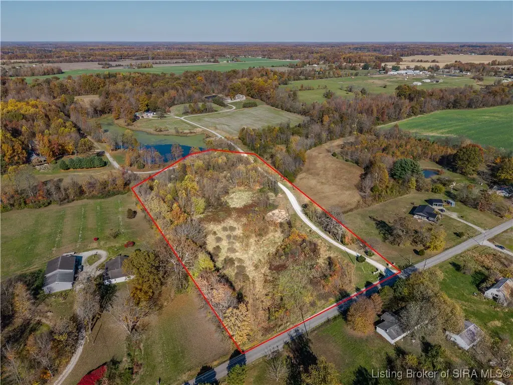 329 E Cutshall Road, Austin, IN 47102 - Image #1