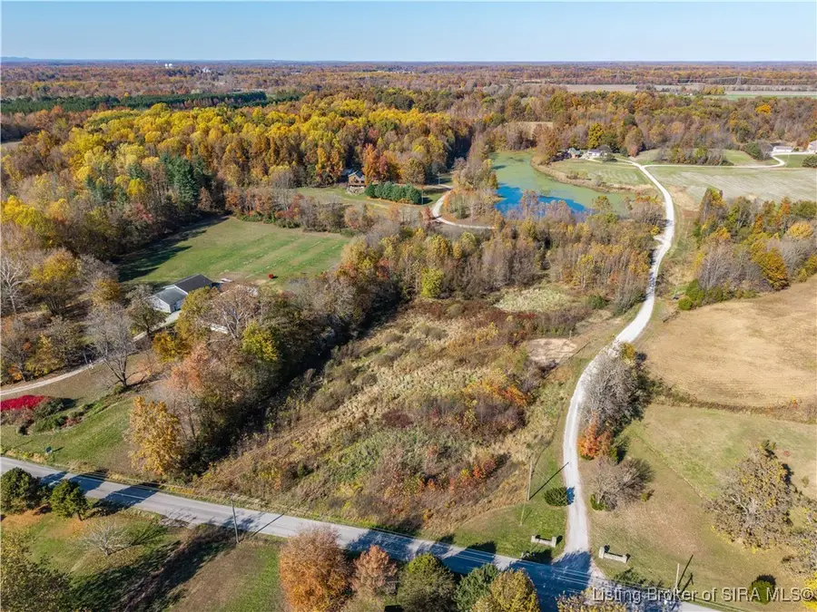 329 E Cutshall Road, Austin, IN 47102 - Image #3