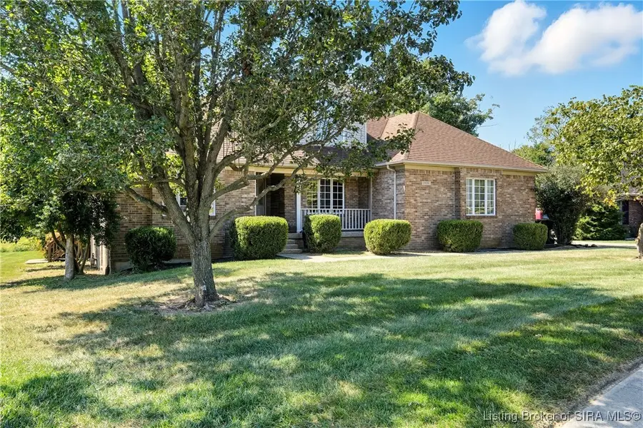 2404 Plum Woods Drive, Sellersburg, IN 47172 - Image #2