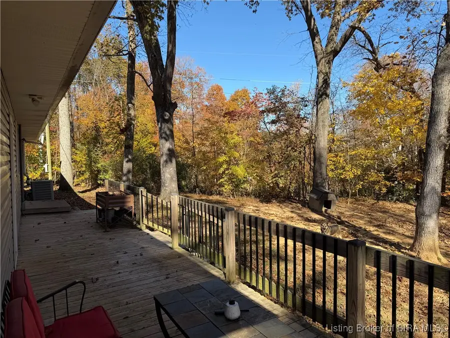 532 S Gobbler Knob Road, Pekin, IN 47165 - Image #2