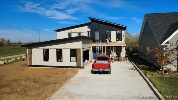 1020 Ridgeview Drive, Jeffersonville, IN 47130