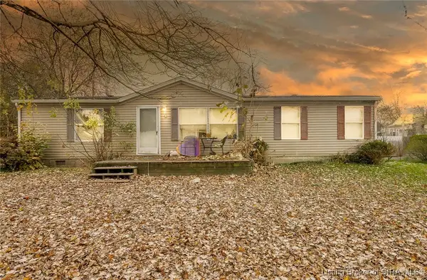 628 S First Street, Scottsburg, IN 47170