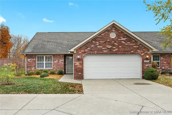 8459 Hunters Trace, Sellersburg, IN 47172