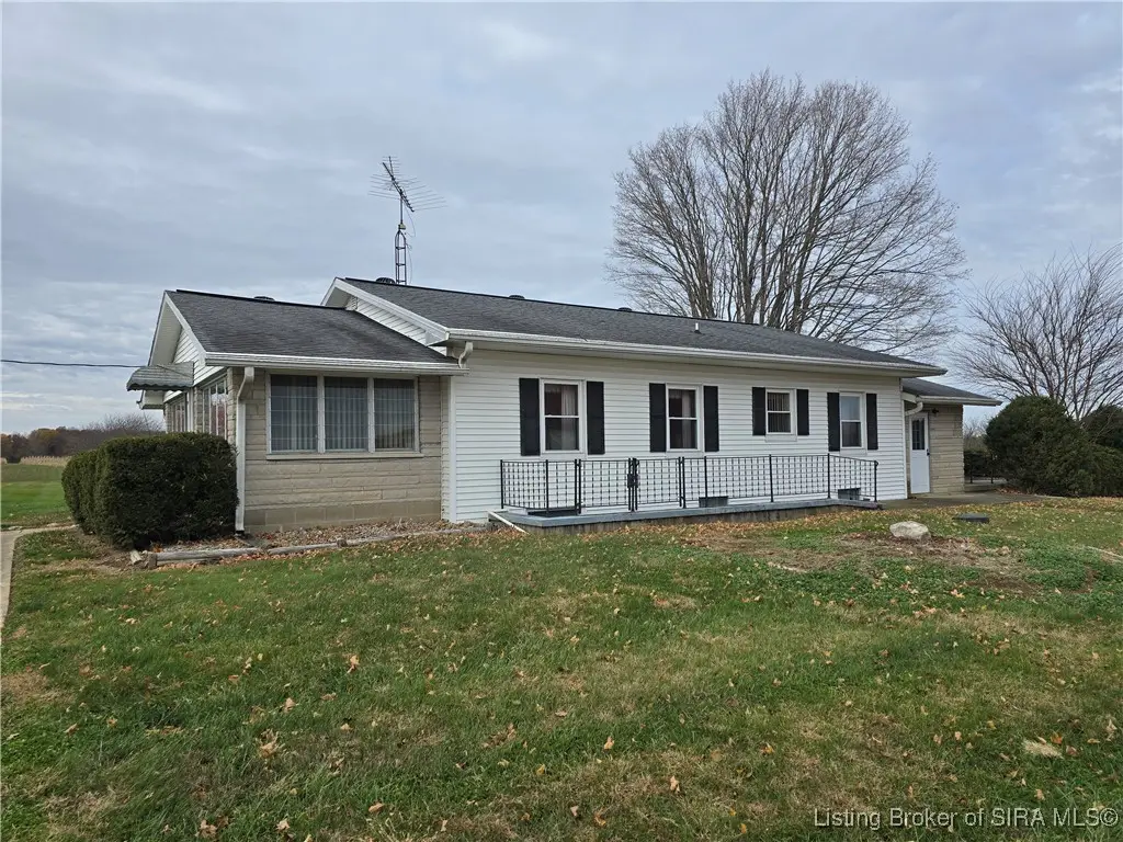 8261 W Cox Ferry Road, Campbellsburg, IN 47108 - Image #1
