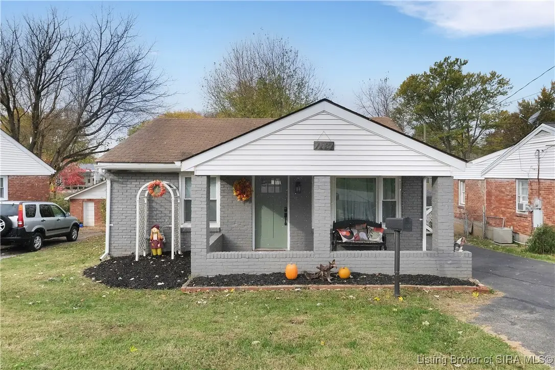 1121 S Sherwood Avenue, Clarksville, IN 47129 - Image #1