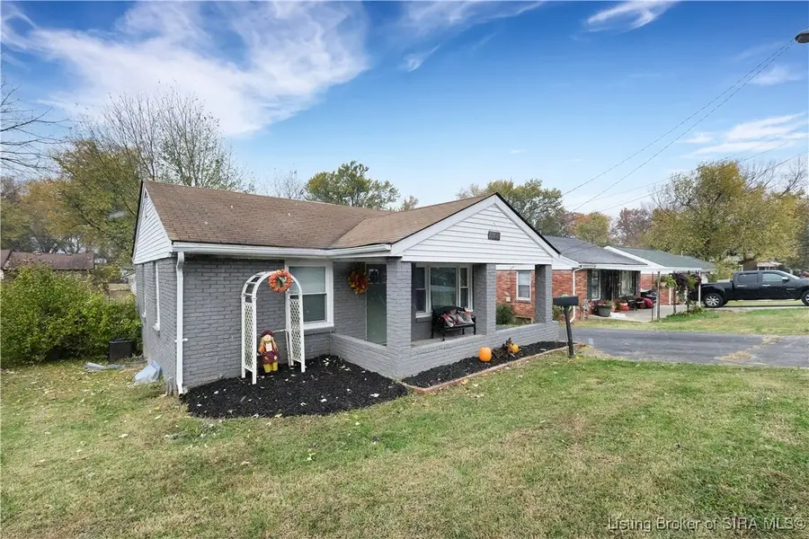 1121 S Sherwood Avenue, Clarksville, IN 47129 - Image #2
