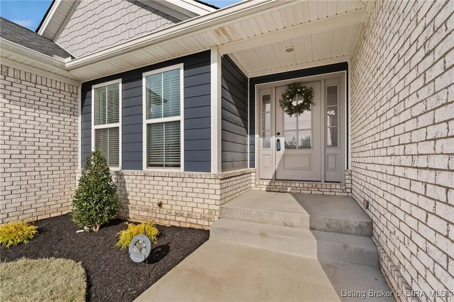 2413 Ridgewood Court, Jeffersonville, IN 47130 - Image #3
