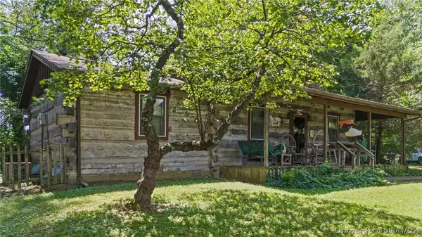 1538 E Ash Hollow Lane, Scottsburg, IN 47170