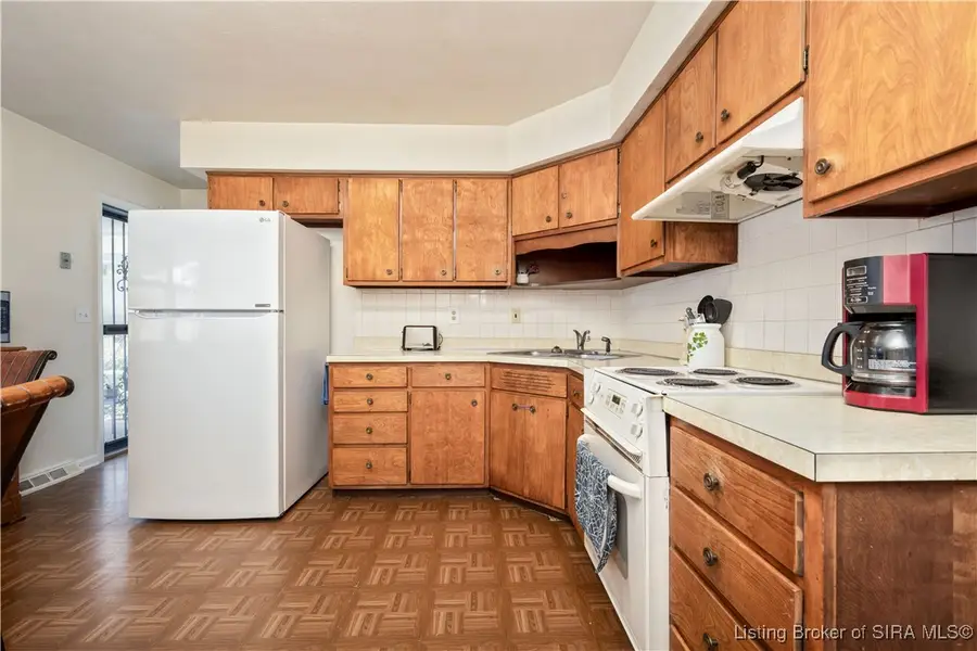 806 Iowa Street, Sellersburg, IN 47172 - Image #2