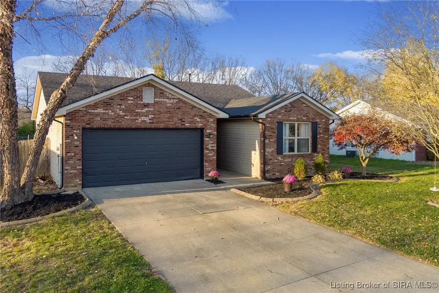 1404 Sandstone Drive, Jeffersonville, IN 47130 - Image #2