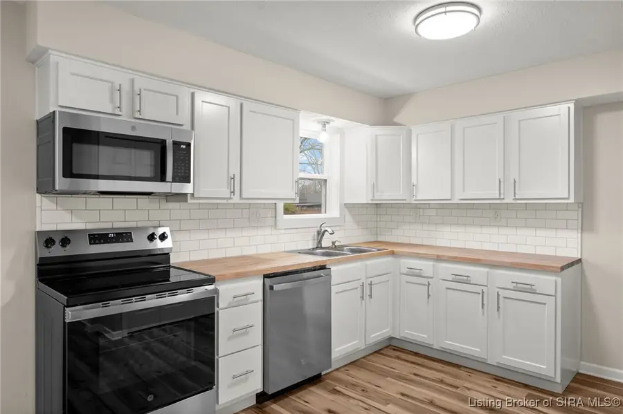 102 Lisa Lane, Charlestown, IN 47111 - Image #2