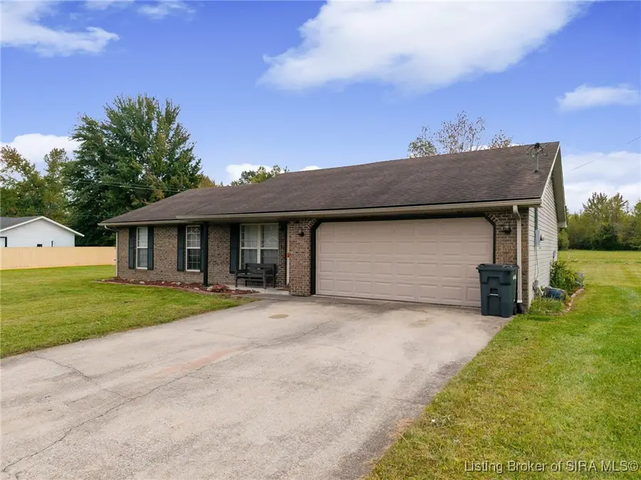 951 York Road, Scottsburg, IN 47170 - Image #3