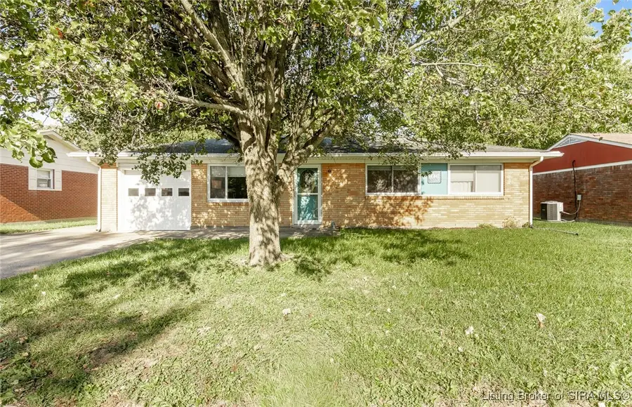 927 Silverwood Drive, Jeffersonville, IN 47129 - Image #3