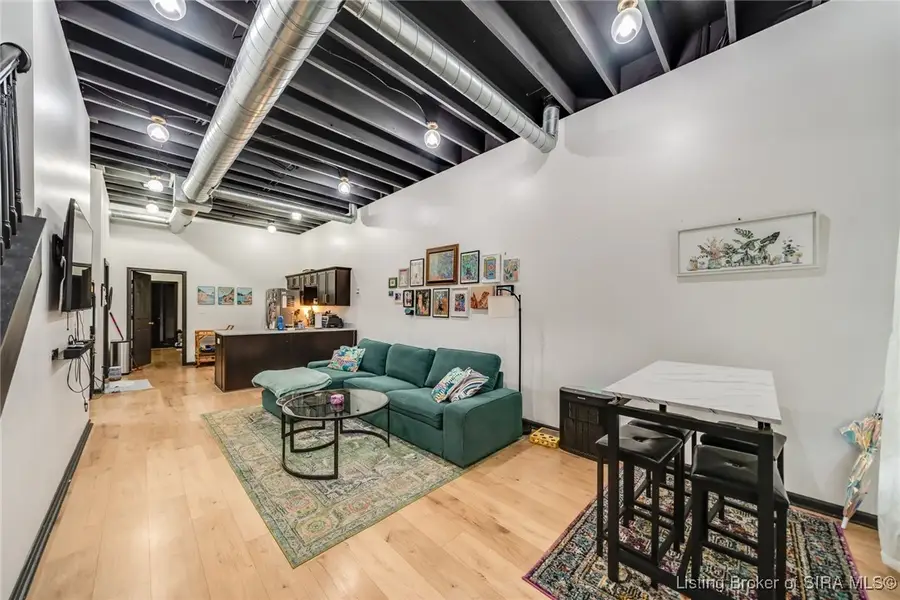 719 E 9th Street, Jeffersonville, IN 47130 - Image #3