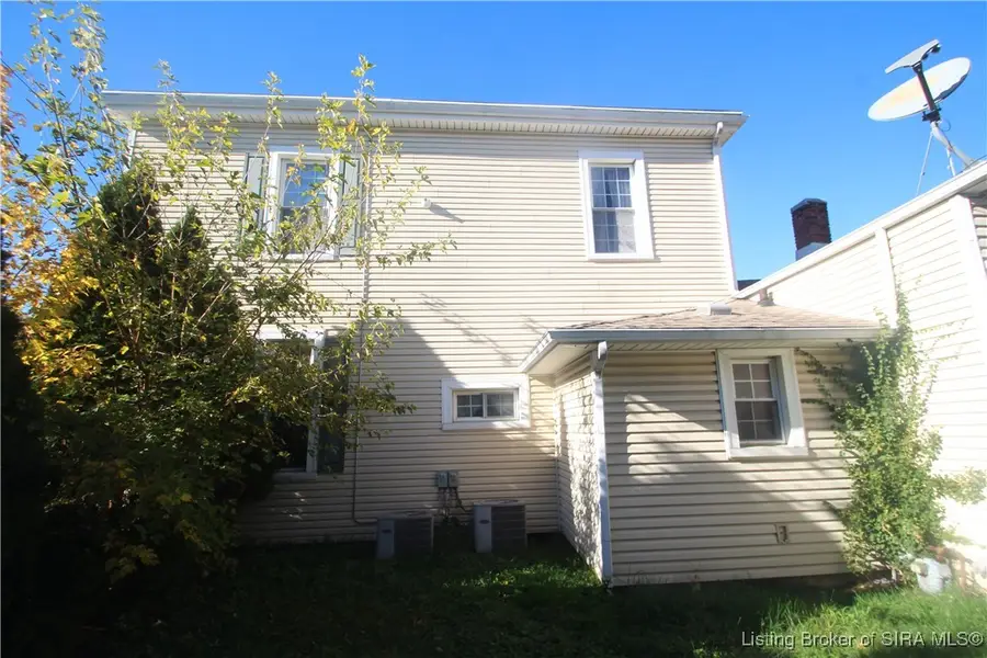 1126 Myrtle Avenue, New Albany, IN 47150 - Image #3