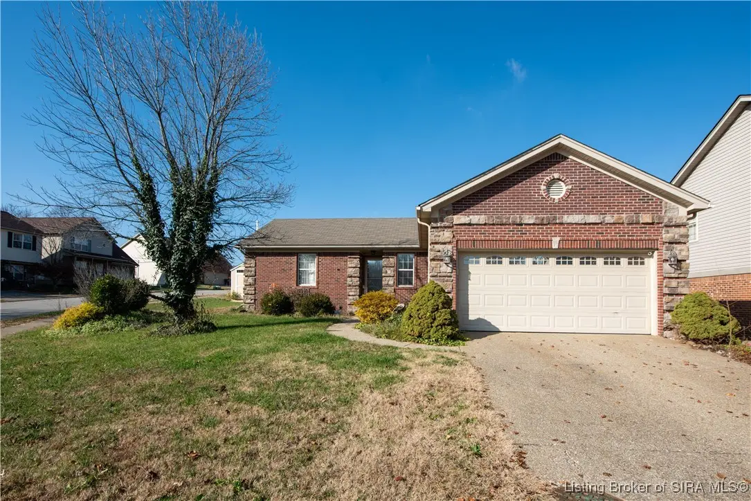 3807 Homestead Drive, New Albany, IN 47150 - Image #1