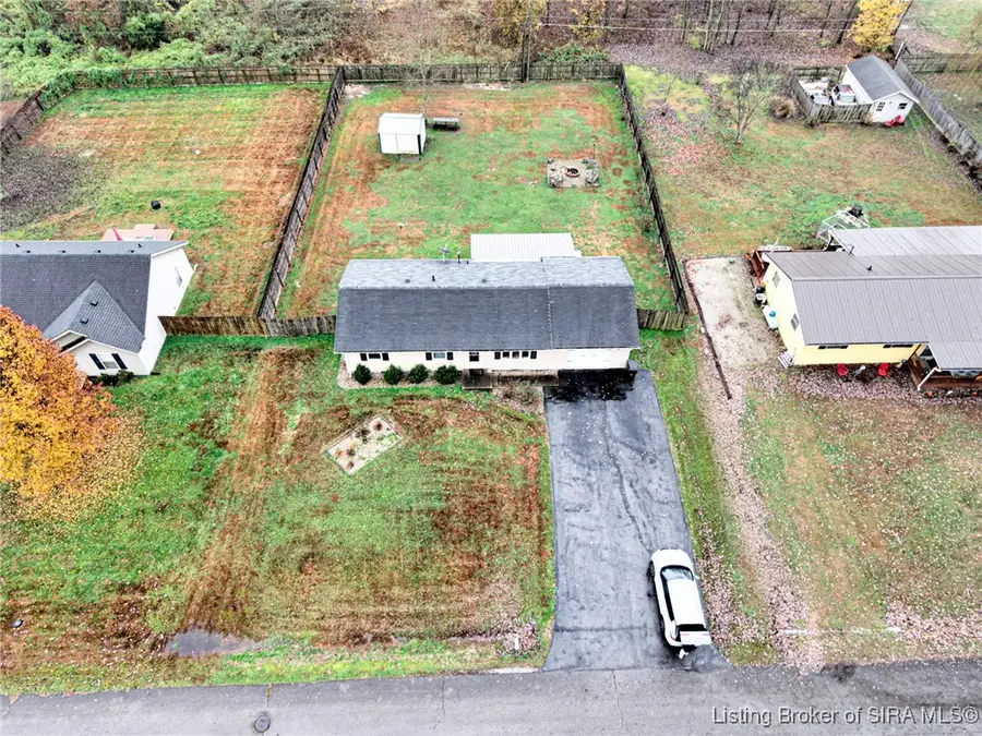 369 S Anna Lane, Scottsburg, IN 47170 - Image #3