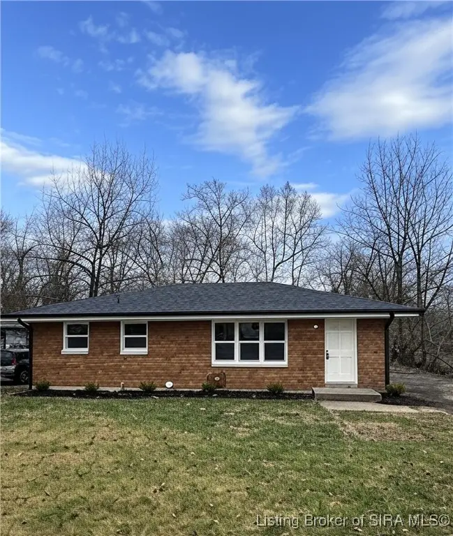 816 Elmwood Avenue, New Albany, IN 47150 - Image #1