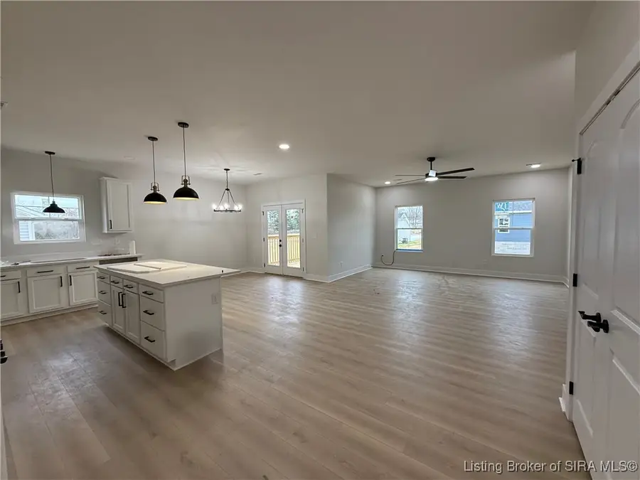 1230 Woodland Avenue, Scottsburg, IN 47170 - Image #2