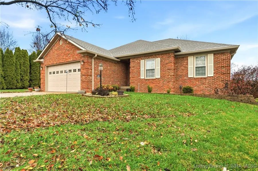 3807 Mary Dell Court, New Albany, IN 47150 - Image #2
