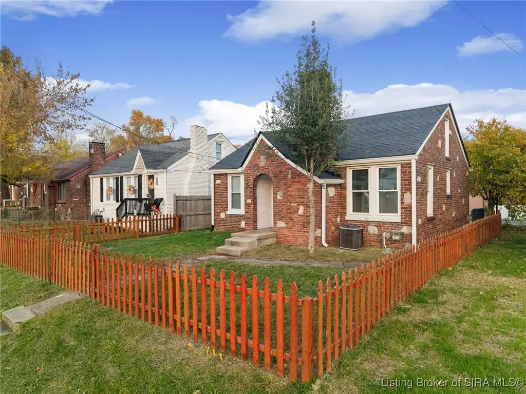 128 Randolph Avenue N, Clarksville, IN 47129 - Image #1