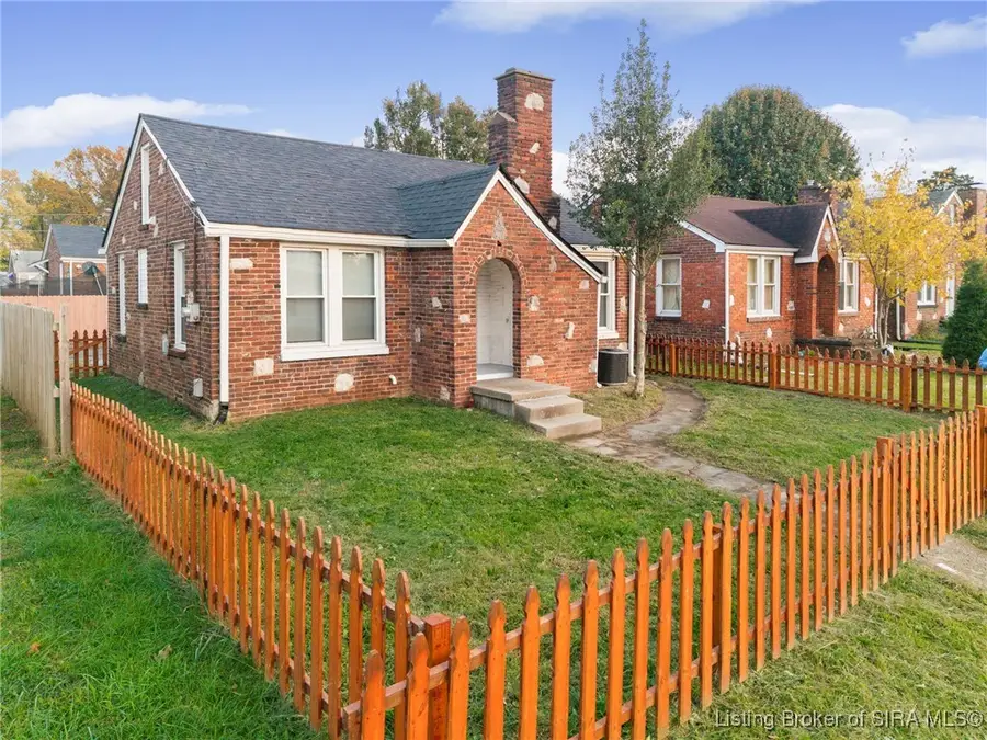 128 Randolph Avenue N, Clarksville, IN 47129 - Image #3