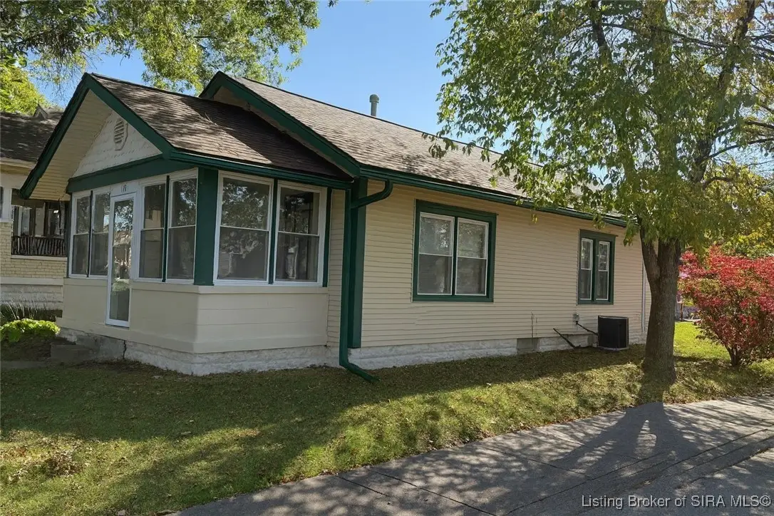 1131 Burton Avenue, New Albany, IN 47150 - Image #1