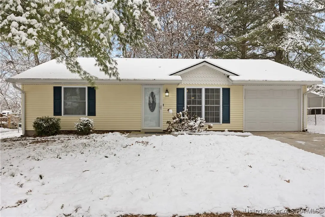 934 Pennsylvania Avenue, Jeffersonville, IN 47130 - Image #1