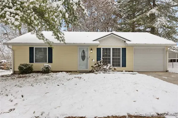 934 Pennsylvania Avenue, Jeffersonville, IN 47130