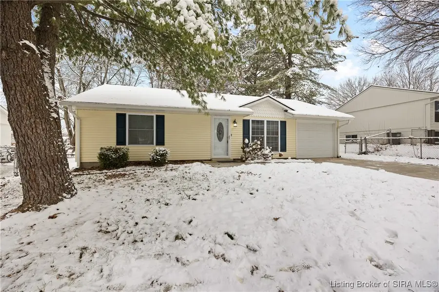 934 Pennsylvania Avenue, Jeffersonville, IN 47130 - Image #2