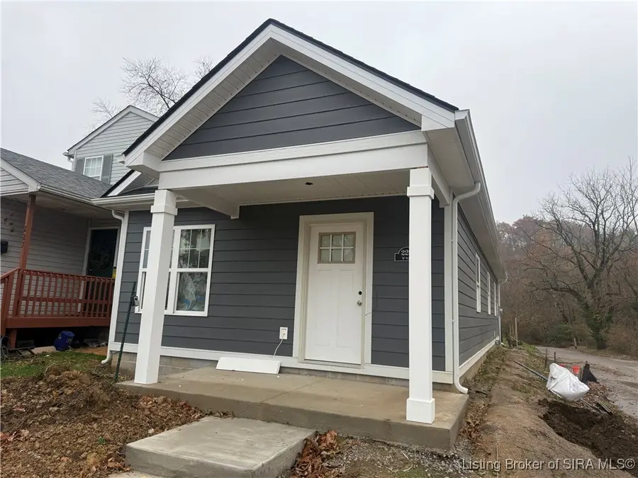 229 W 9th Street, New Albany, IN 47150 - Image #2