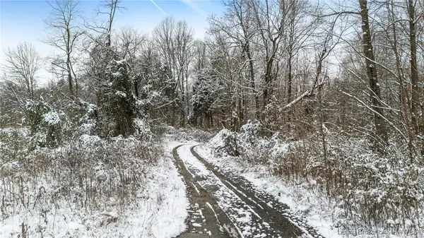 1357 N State Road 3, Lexington, IN 47138