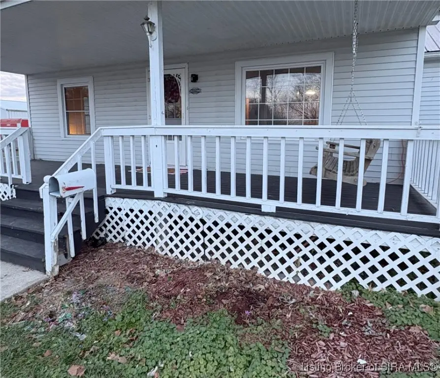 606 Berkey Street, Salem, IN 47167 - Image #3