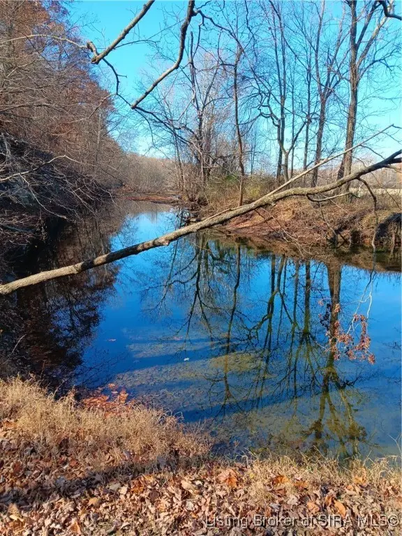 4616 E Farabee Road, Salem, IN 47167