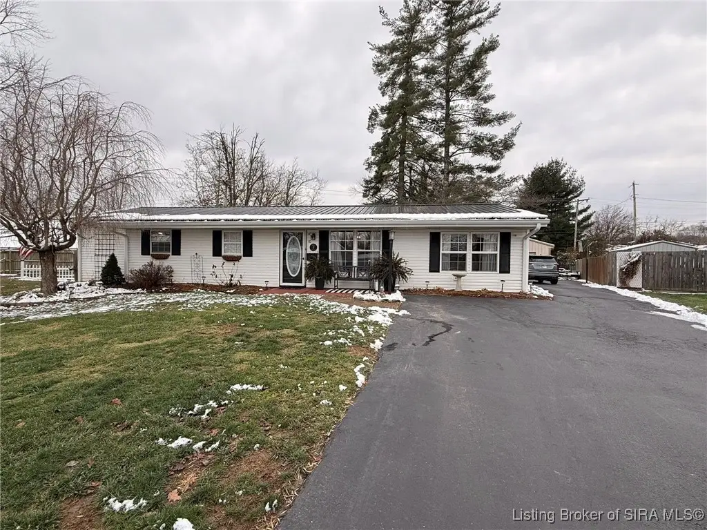 10 Thomas Court, Scottsburg, IN 47170 - Image #1