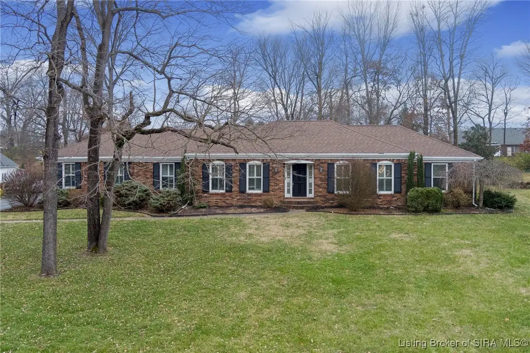 740 S Forrest Drive, Sellersburg, IN 47172 - Image #1