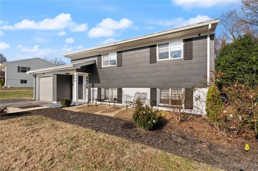 604 Navajo Drive, New Albany, IN 47150 - Image #3